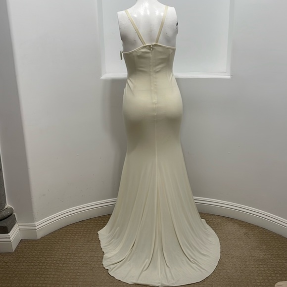 Mandalay  Vintage Beads Embellished Gown Ivory Size 19 - Picture 2 of 11